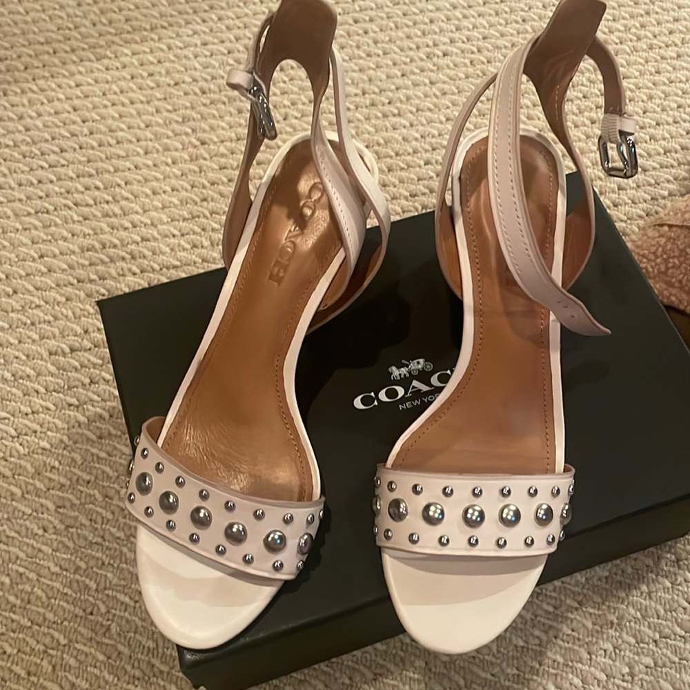Coach Paige sudded heel